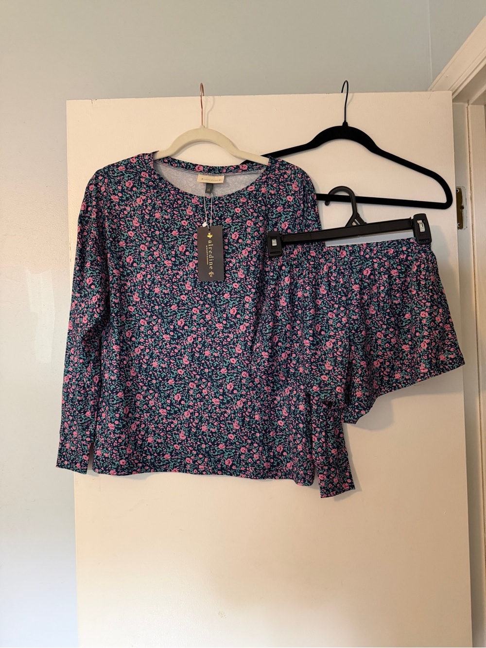 NWT Bailey’s Blossoms Alredine Floral Pajama Set, Size XS